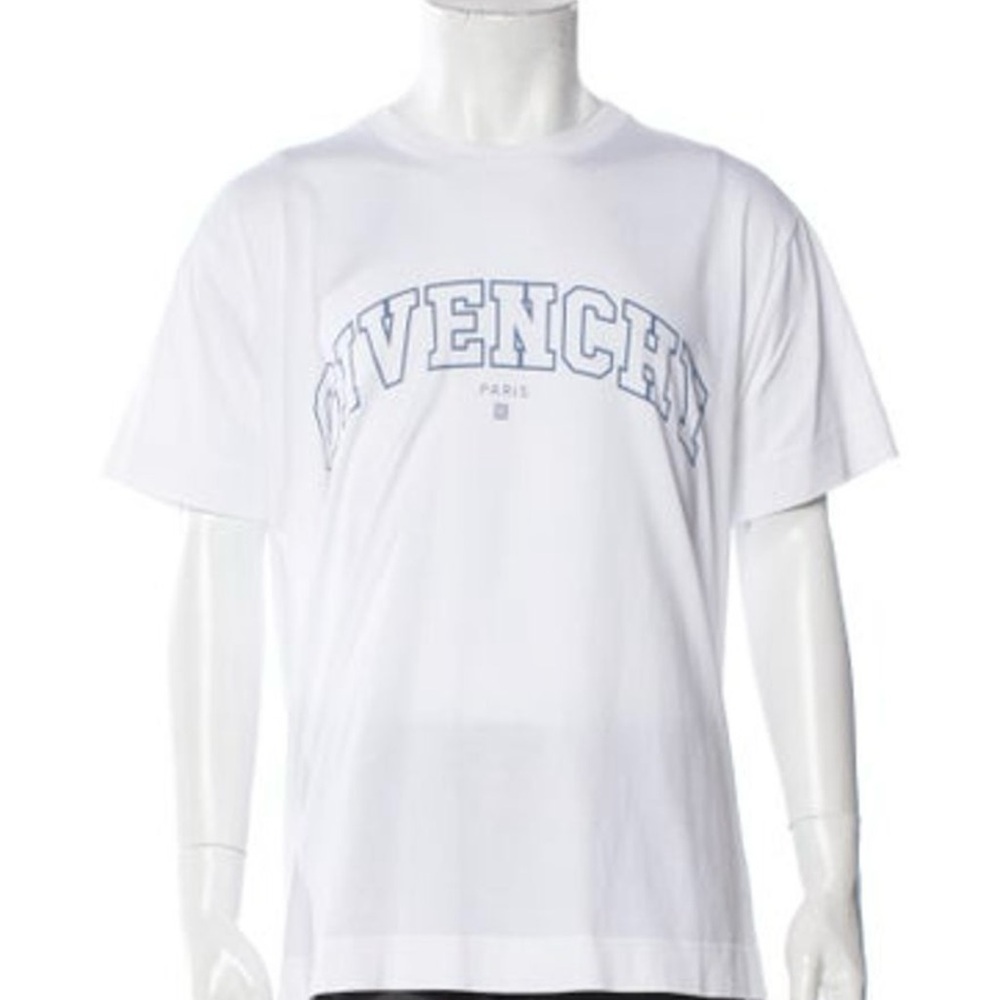Givenchy Authentic Tshirt Size Large - image 1